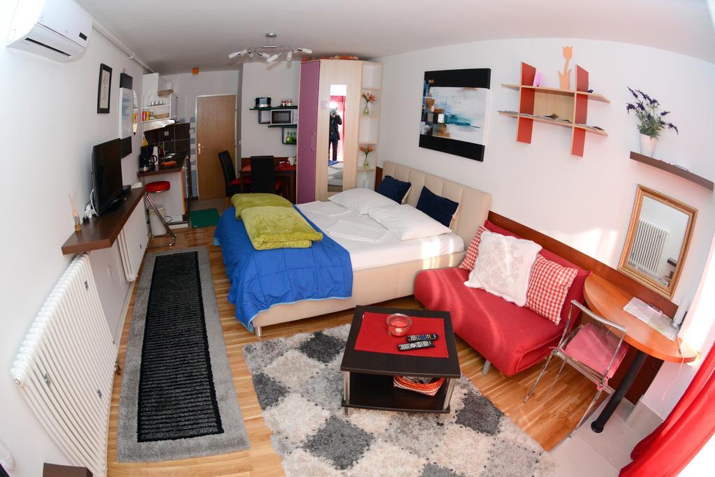 Apartments And Rooms Trsje Záhřeb Pokoj fotografie
